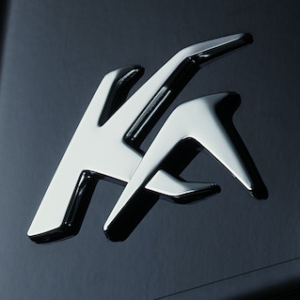 Komplet emblemov za desno in levo stran B stebrička